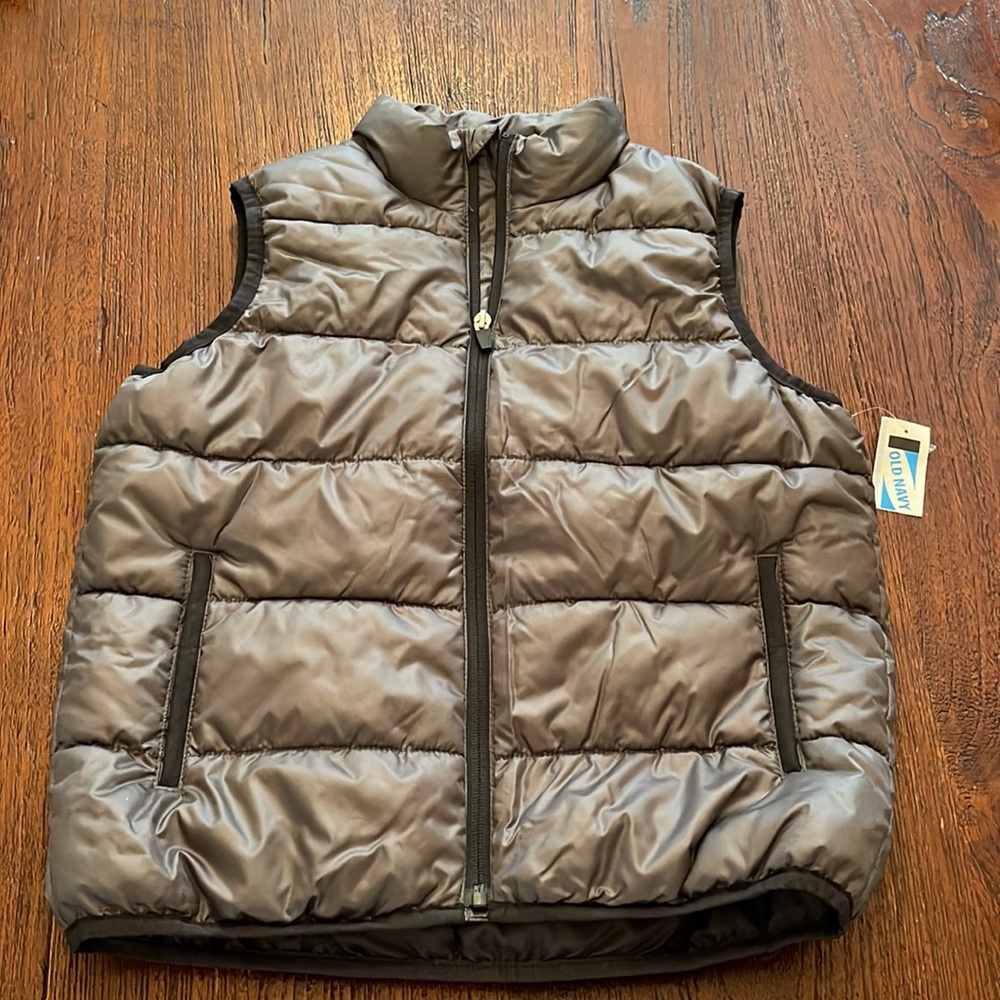 NWT Old Navy puffer vest
